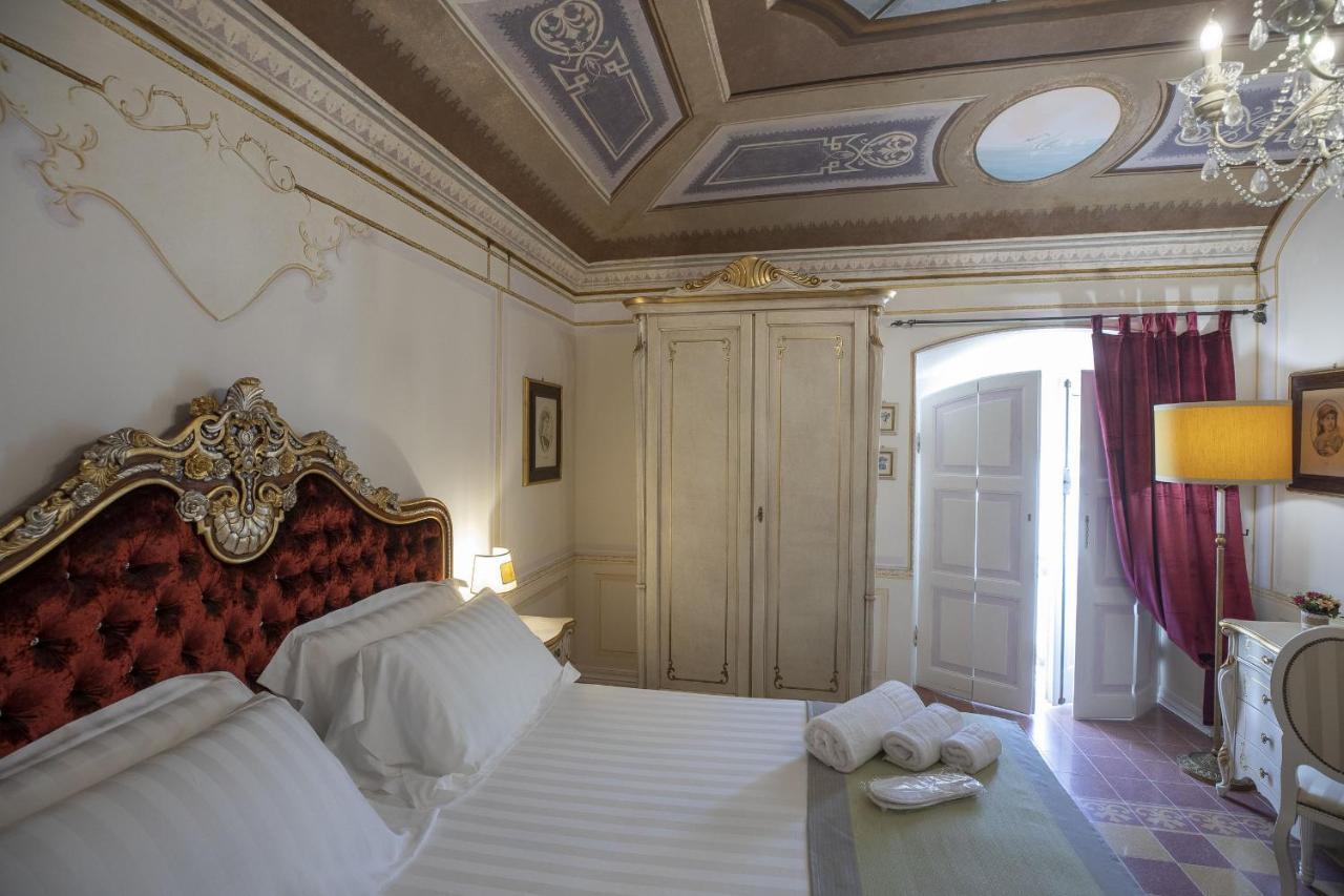 Les Suite Royales ساساري المظهر الخارجي الصورة